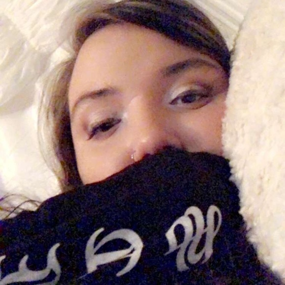 Meet your Posher, Julia - Picture 1 of 1